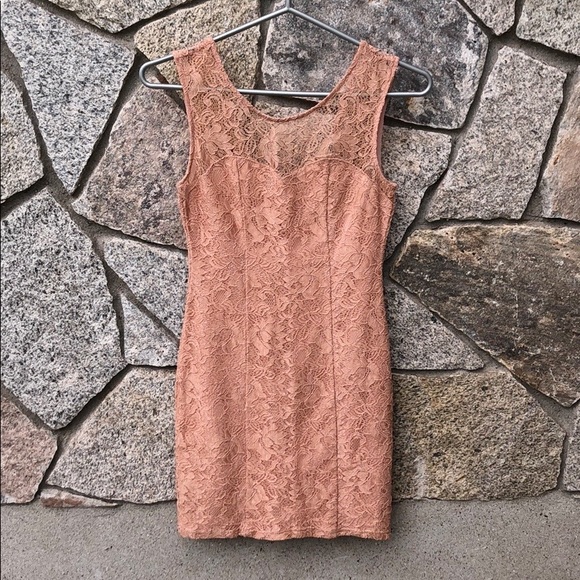 Forever 21 Dresses & Skirts - Forever 21 lace formal dress